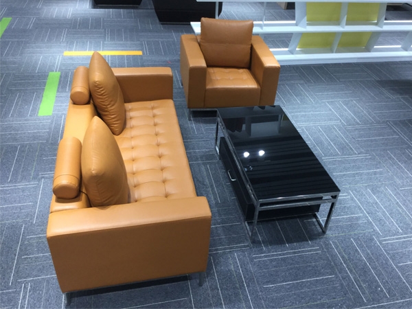 辦(bàn)公(gōng)室沙發